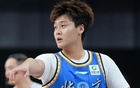 1-2！北京不敌上海，赛后还有4个坏消息，周琦和球队貌合神离