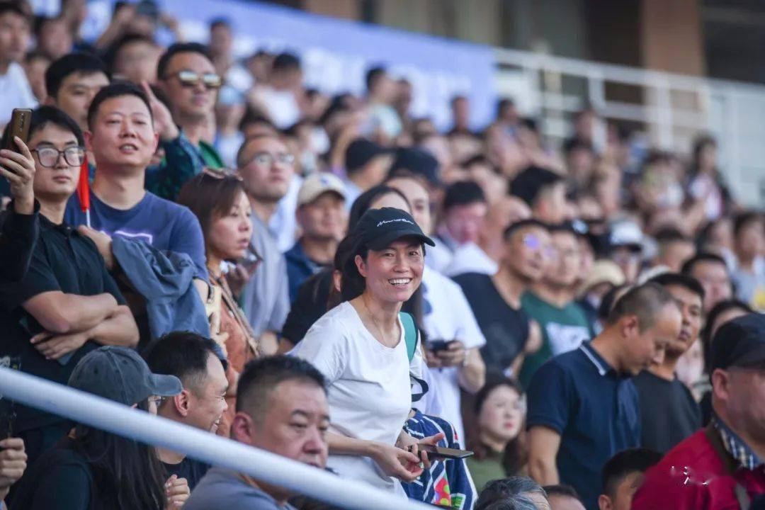 阿斯顿维拉VS热刺直播_阿斯顿维拉VS热刺免费在线高清直播_阿斯顿维拉VS热刺视频在线观看无插件
